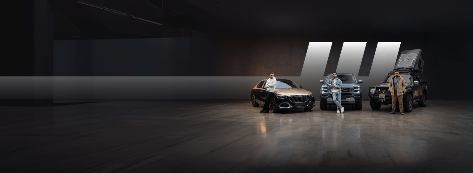 iQ Cars hero background