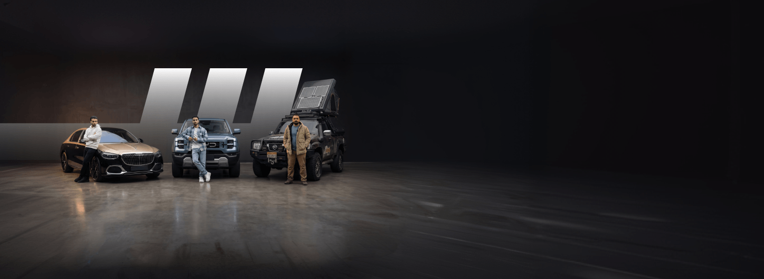 iQ Cars hero background